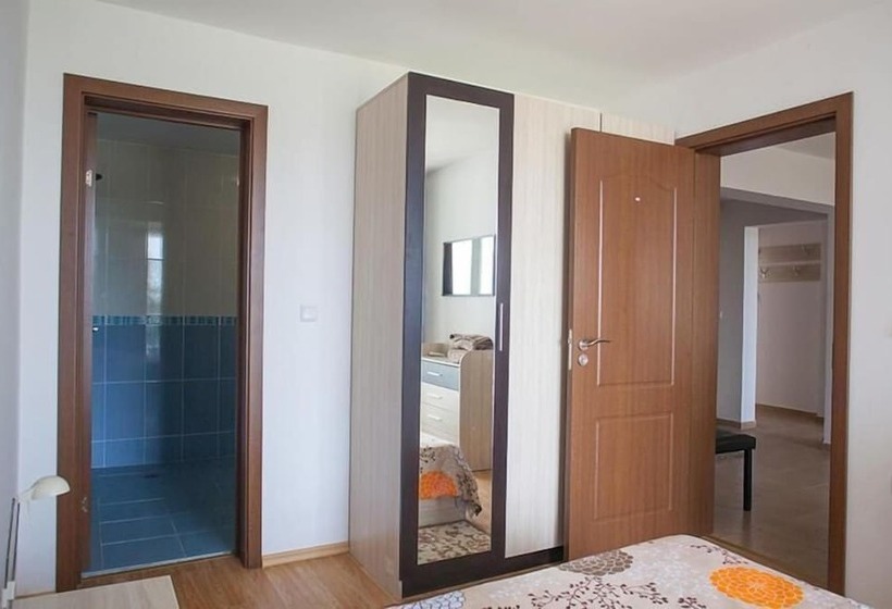 Guest Apartments Salena In Saint George Complex