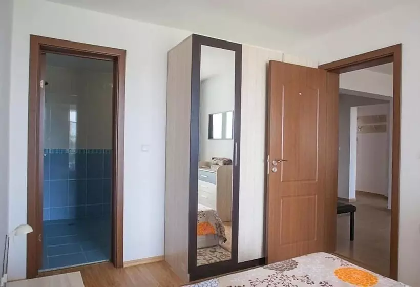 Guest Apartments Salena In Saint George Complex