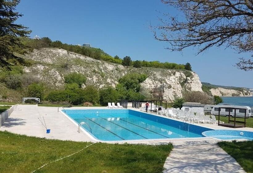 Guest Apartments Salena In Saint George Complex