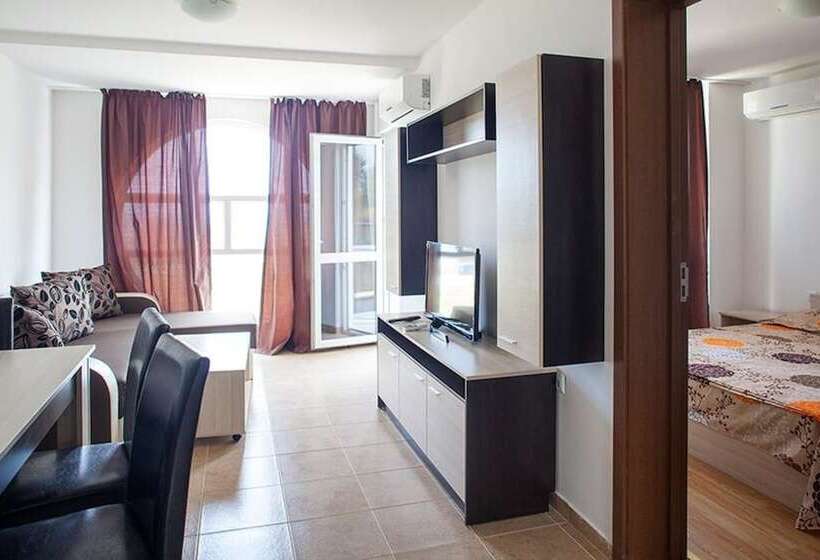 Guest Apartments Salena In Saint George Complex