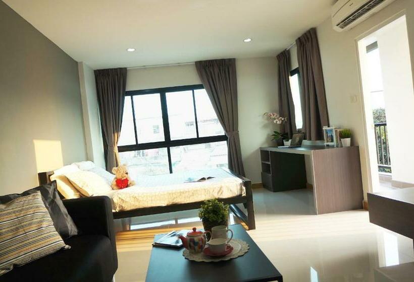 בית מלון כפרי In Clover