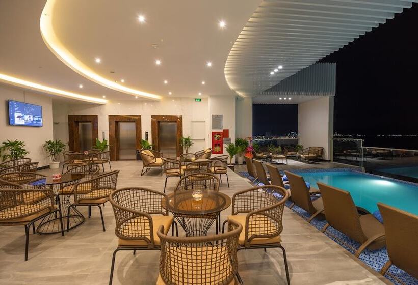 هتل Majestic Premium