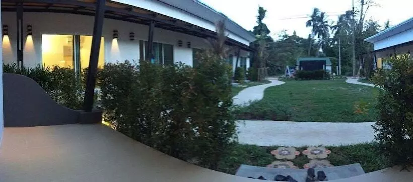 هتل Maleesirin Oldtown Resort