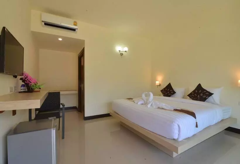 هتل Maleesirin Oldtown Resort