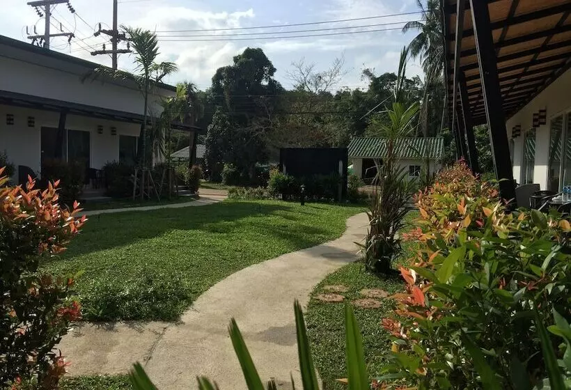 هتل Maleesirin Oldtown Resort