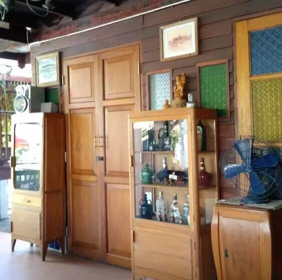 ペンション Ayutthaya Antique Homestay