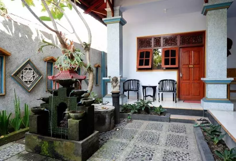 ペンション Reddoorz Near Mayura Park Lombok