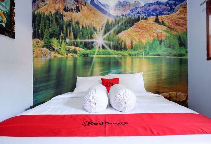 بنسيون Reddoorz Near Mayura Park Lombok