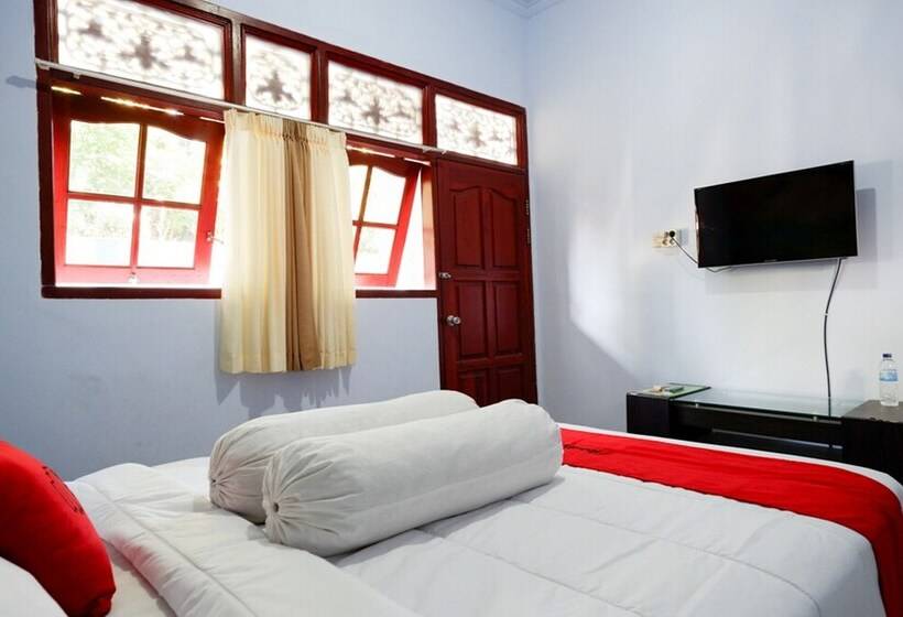 بنسيون Reddoorz Near Mayura Park Lombok