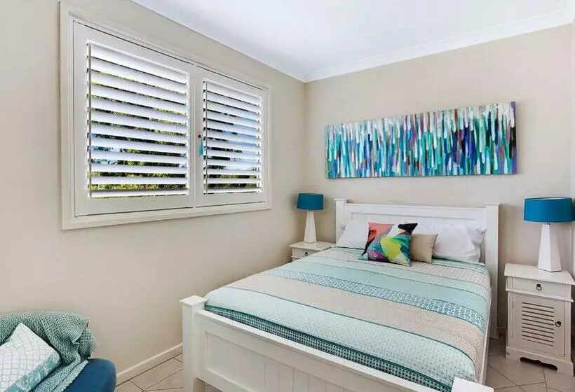 Sandy Shores 1 3 Messines Street