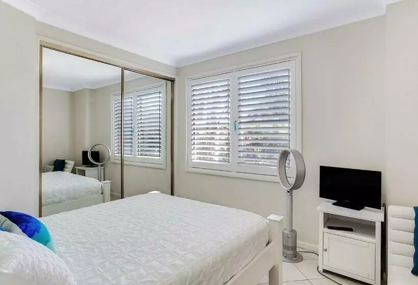 Sandy Shores 1 3 Messines Street