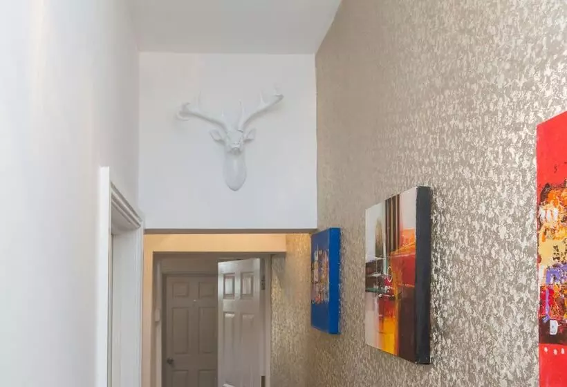 Townhouse Plus @ 130 West Street Crewe