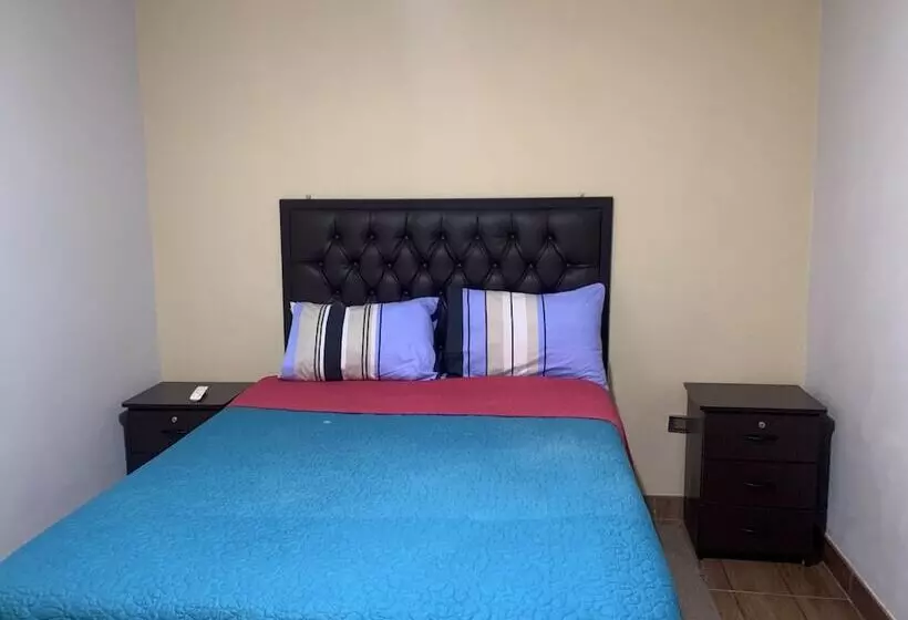 ユースホステル Arum Qurpawasi Hospedaje