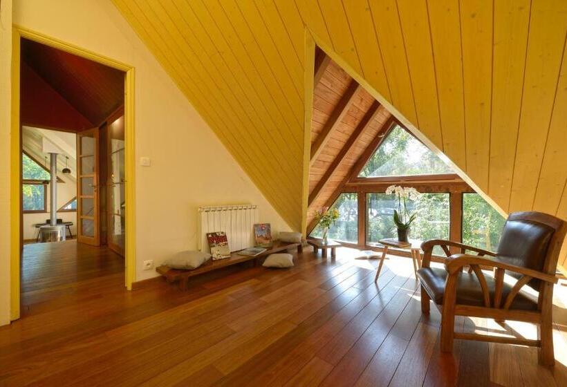 La Maison Dans Les Bois