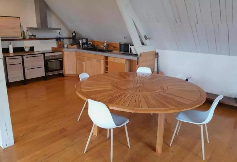 La Maison Dans Les Bois