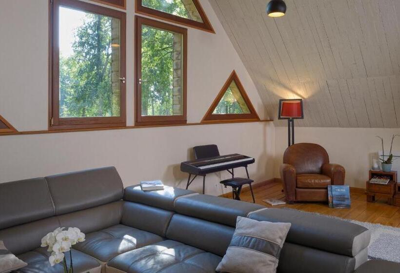 La Maison Dans Les Bois