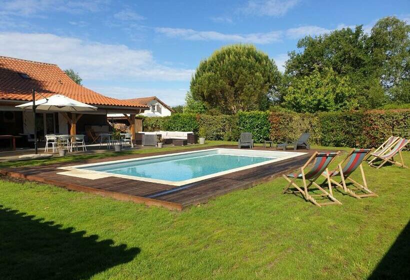 住宿加早餐 La Grange Du Born