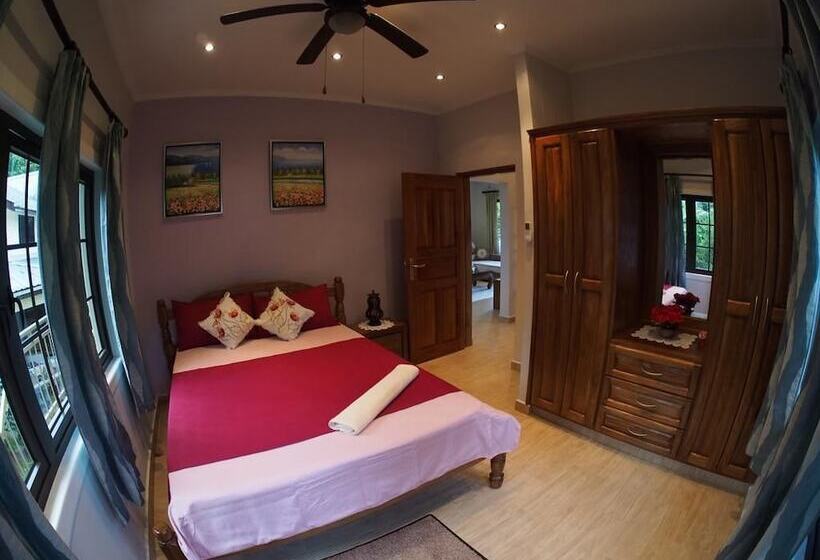 Belle Montagne Holiday Apartments