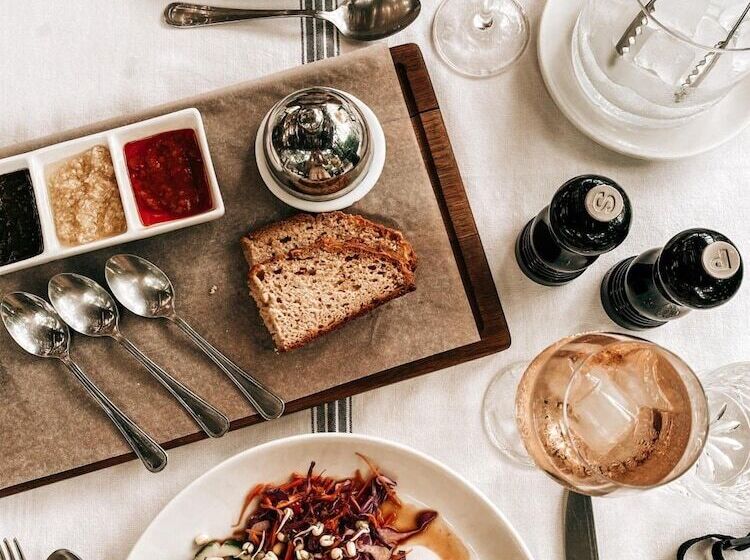 فندق Rhino Sands Safari Camp