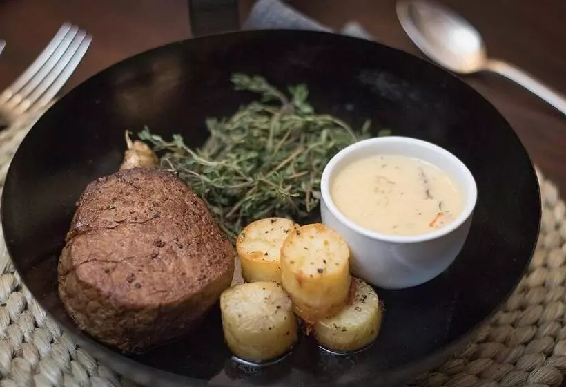 Hotelli Rhino Sands Safari Camp