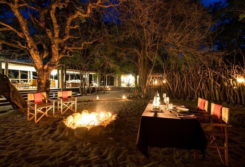 فندق Rhino Sands Safari Camp