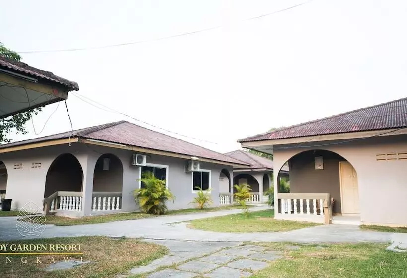 هتل Sandy Garden Resort