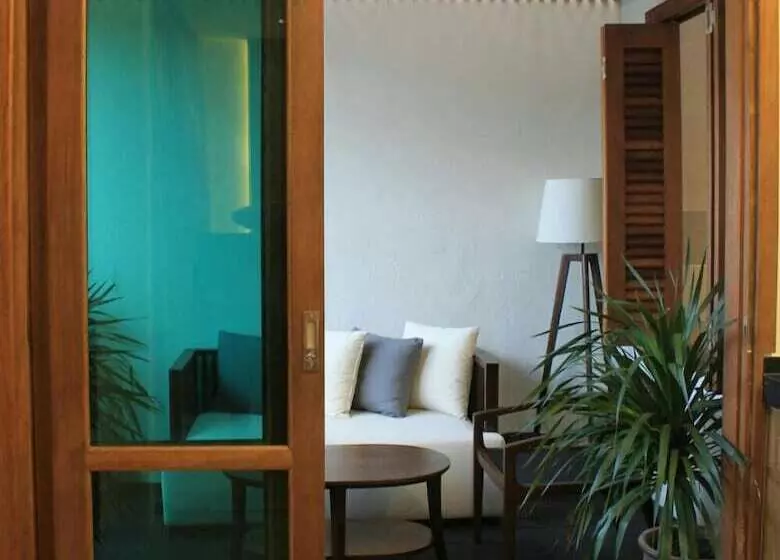 هتل Sandy Garden Resort