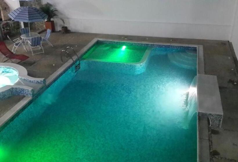 فندق Tropical Resort Tocaima