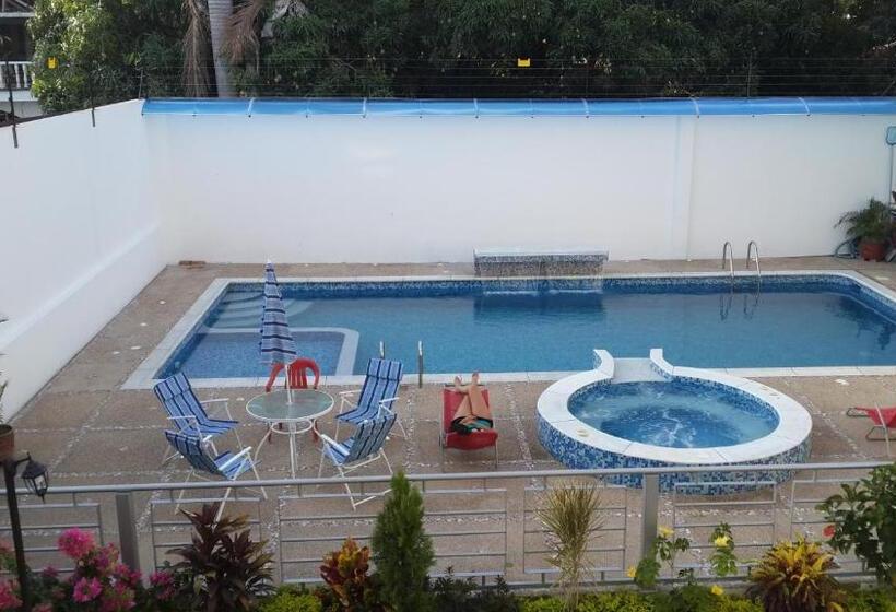 فندق Tropical Resort Tocaima