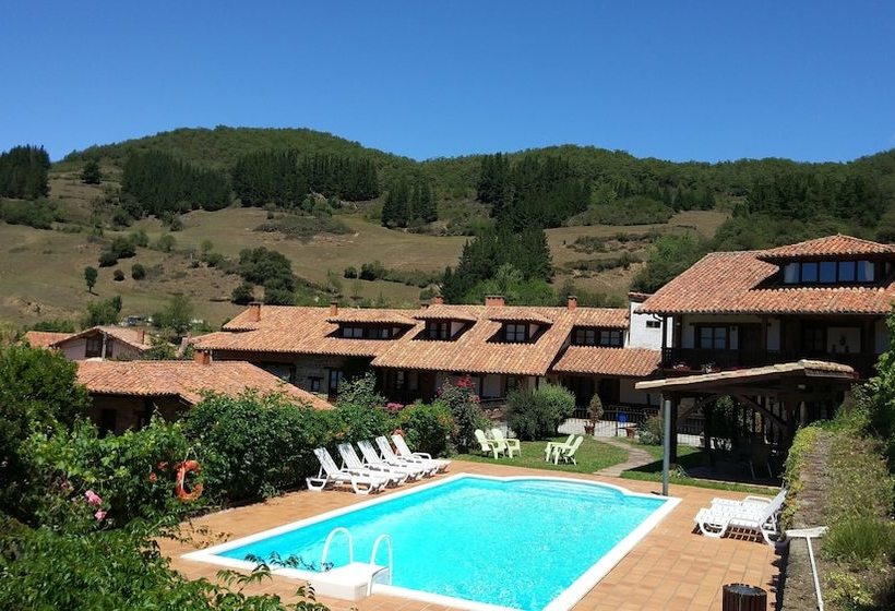 La Hacienda De María