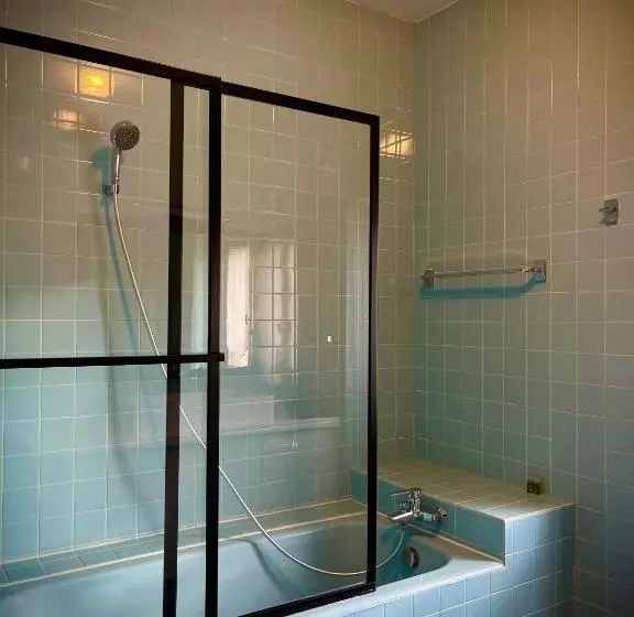 ペンション Richard Lequet Domaine Gastronomique Du Val D Atur