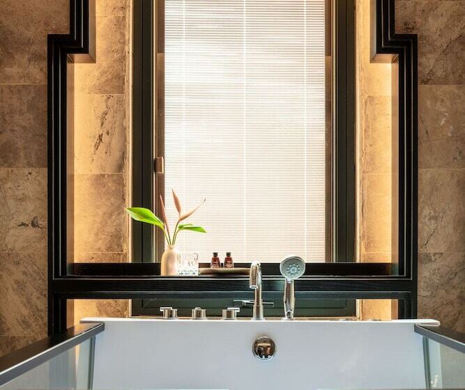 Ravatel Luxury Hotel Bac Giang