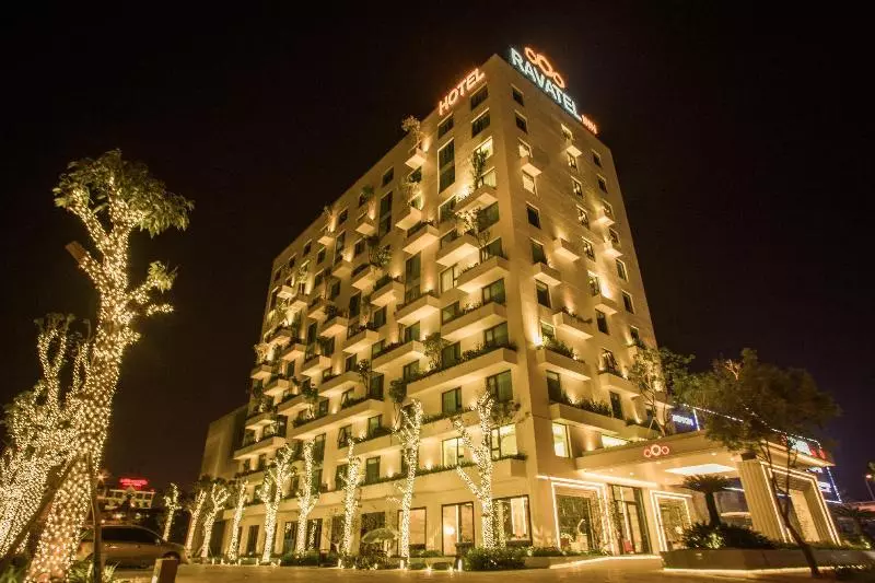 Ravatel Luxury Hotel Bac Giang