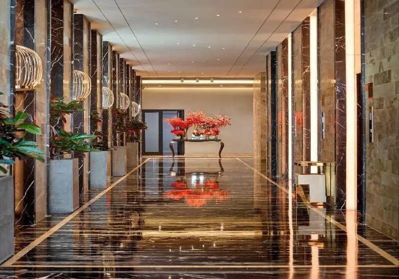Ravatel Luxury Hotel Bac Giang