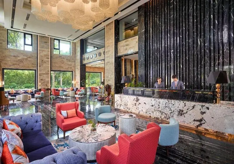 Ravatel Luxury Hotel Bac Giang