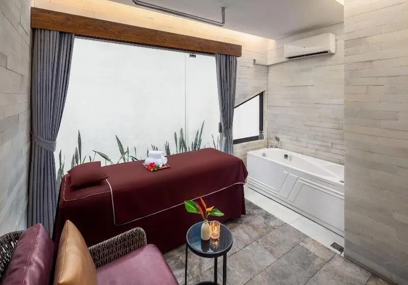 Ravatel Luxury Hotel Bac Giang