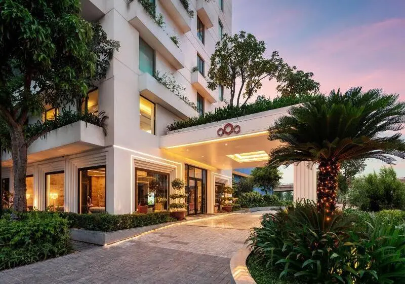 Ravatel Luxury Hotel Bac Giang
