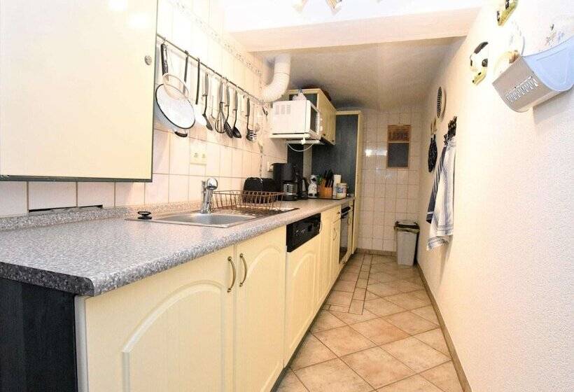 Sleep Under A Thatched Roof   Apartment In Ahlbeck Near Haff