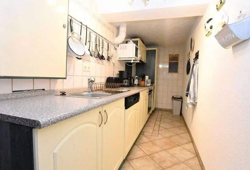 Sleep Under A Thatched Roof   Apartment In Ahlbeck Near Haff