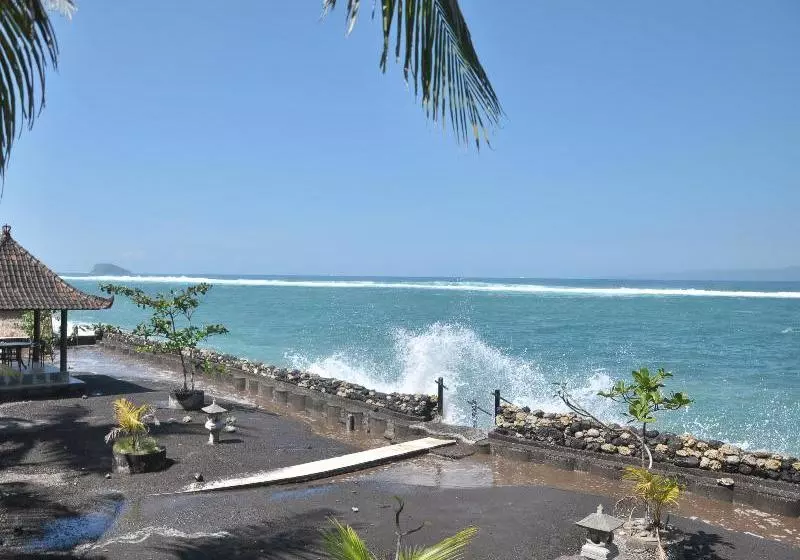 Hotelli Crystal Beach Bali