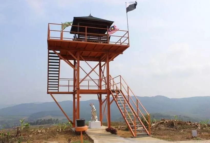 ホテル Karak Orchard Resorts