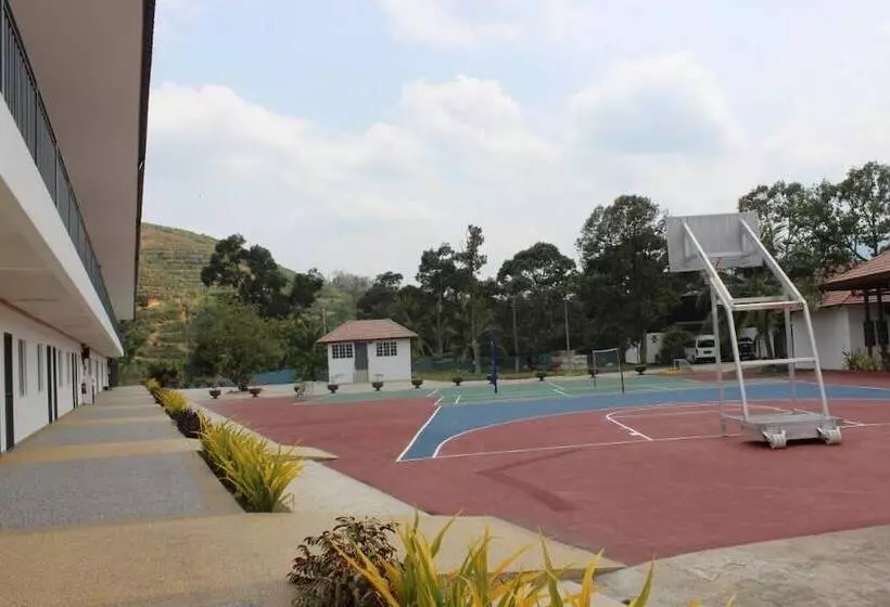 ホテル Karak Orchard Resorts