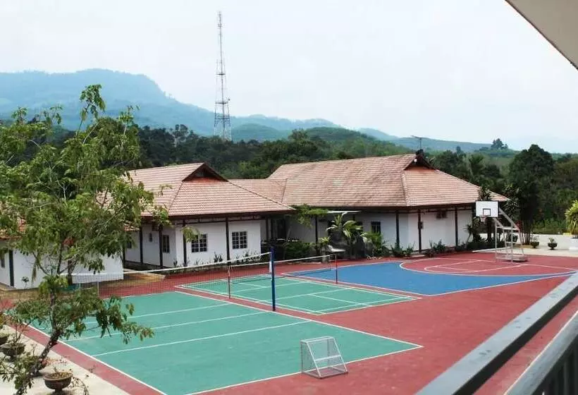 ホテル Karak Orchard Resorts