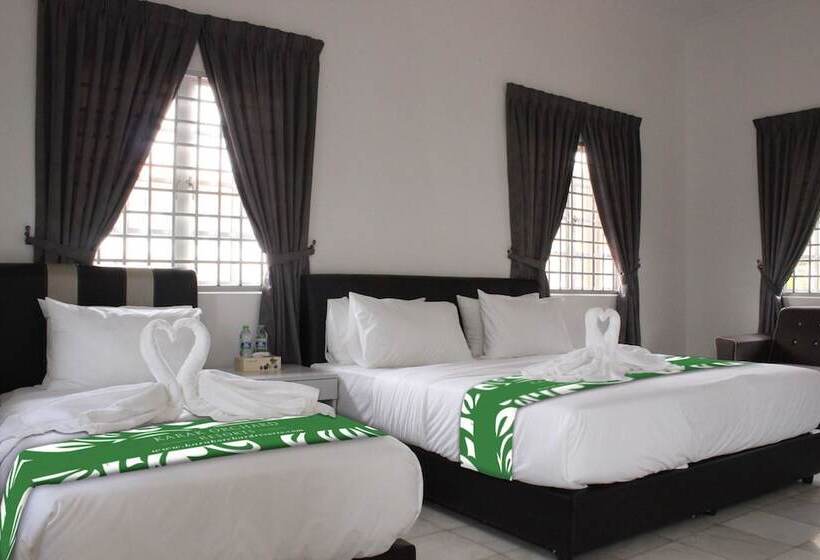 בית מלון כפרי Karak Orchard Resorts