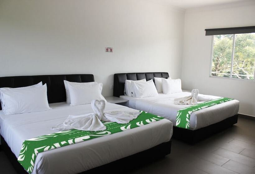 בית מלון כפרי Karak Orchard Resorts