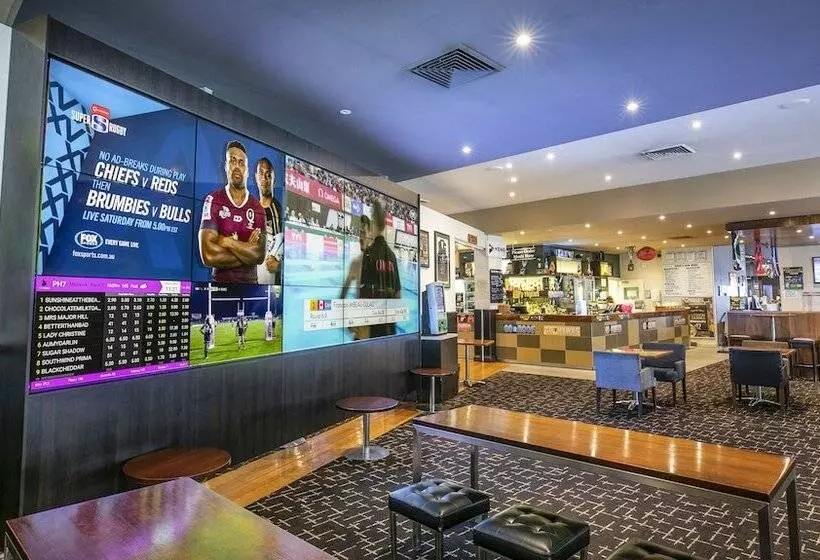 Hotel Nightcap At Excelsior