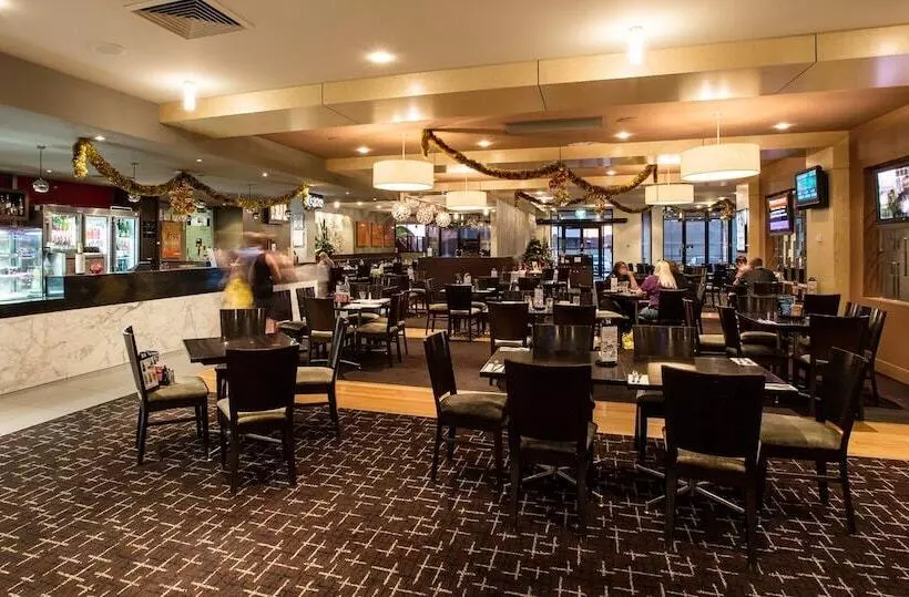 Hotel Nightcap At Excelsior