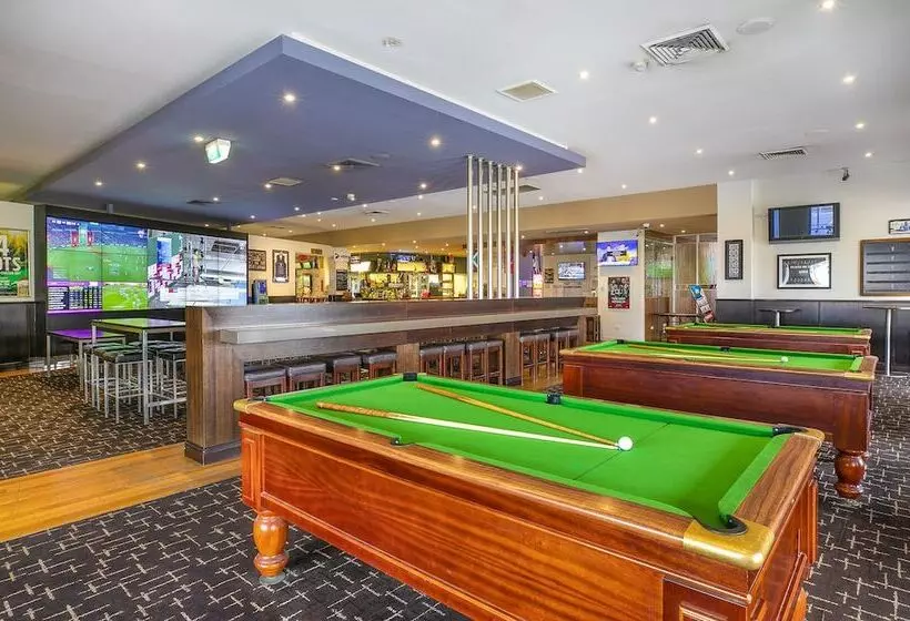 Hotel Nightcap At Excelsior