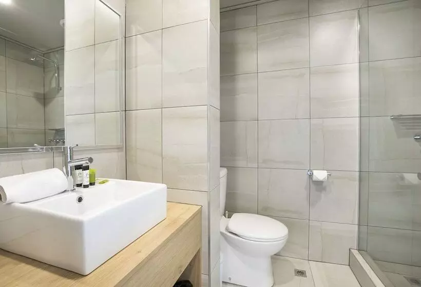 Hotel Nightcap At Excelsior