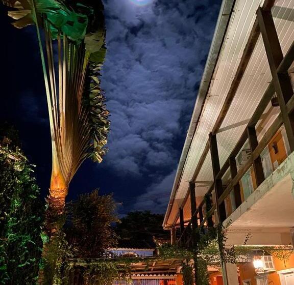 پانسیون Bahia Mar Pousada